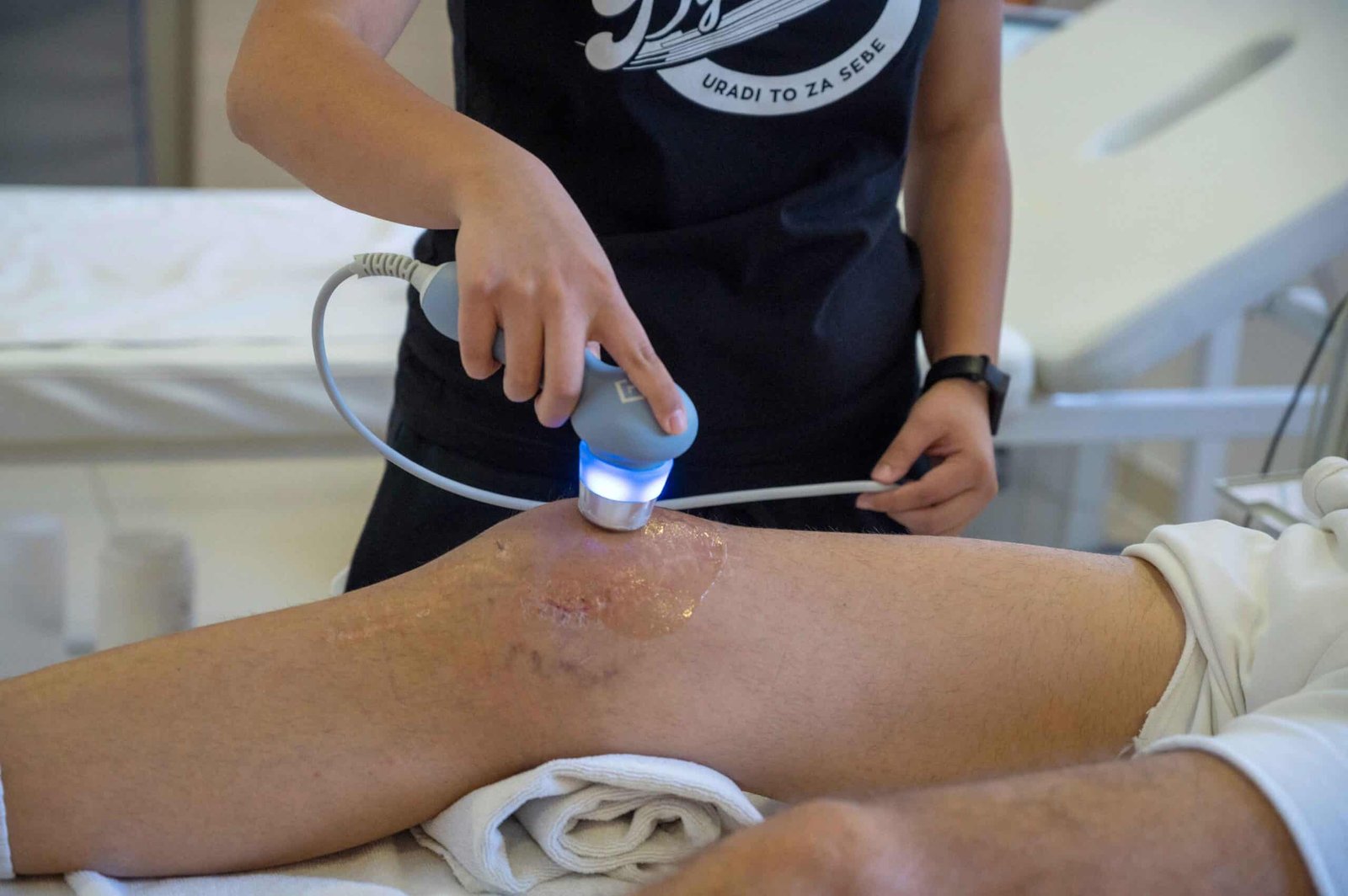 Kako smanjiti otok posle operacije kolena kompletan vodič